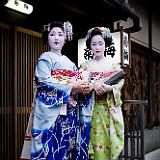 Kyoto Gion_20100506_5D4105_PRT CPR.jpg